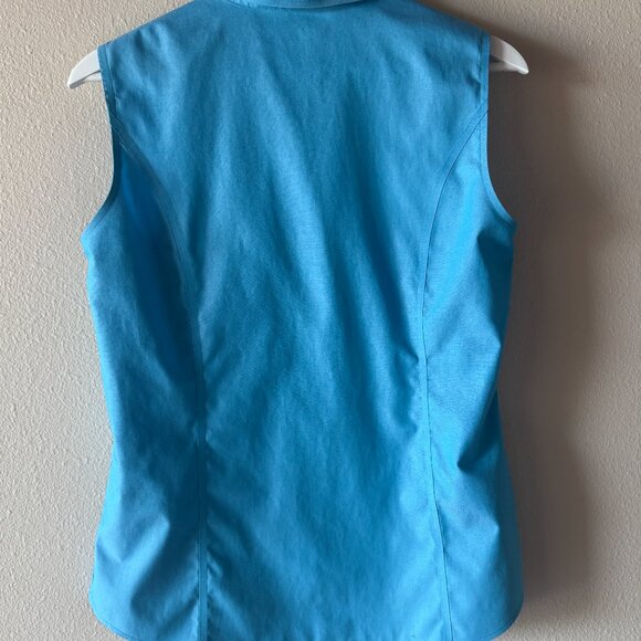 Orvis Women's Blue Buttonup Sleeveless No Iron Top Size 6 - Picture 6 of 6